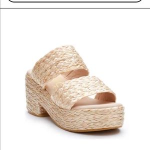 Matisse ocean Ave gold sandal wedges